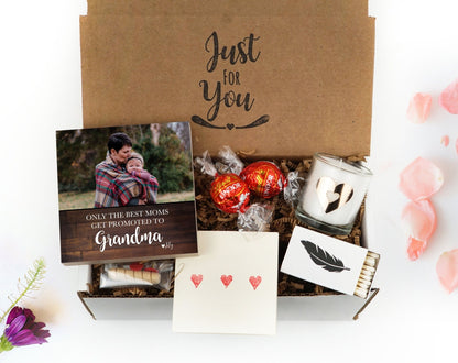 Personalized Gift for Grandma - 4" or 6" Photo Block - Only The Best Moms Get Promoted to Grandma Quote - Pregnancy Announcement Expecting - Shiner Photo