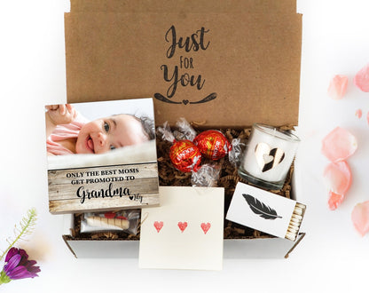 Personalized Gift for Grandma - 4" or 6" Photo Block - Pregnancy Announcement Expecting - Only The Best Moms Get Promoted to Grandma Quote - Shiner Photo